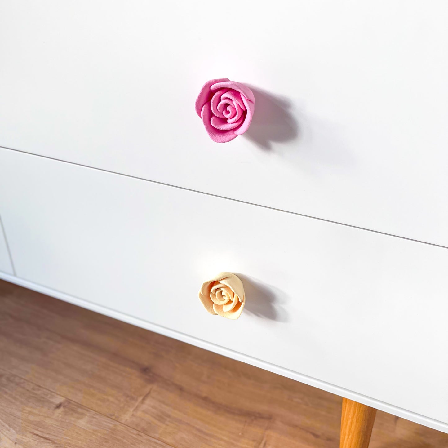 Möbelgriff Blüte für Kinderzimmer Kommode und Schrank | Griff für Hemnes Kommode |Wickelkommode Griff Babyzimmer | Schrank Möbelknopf Blüte