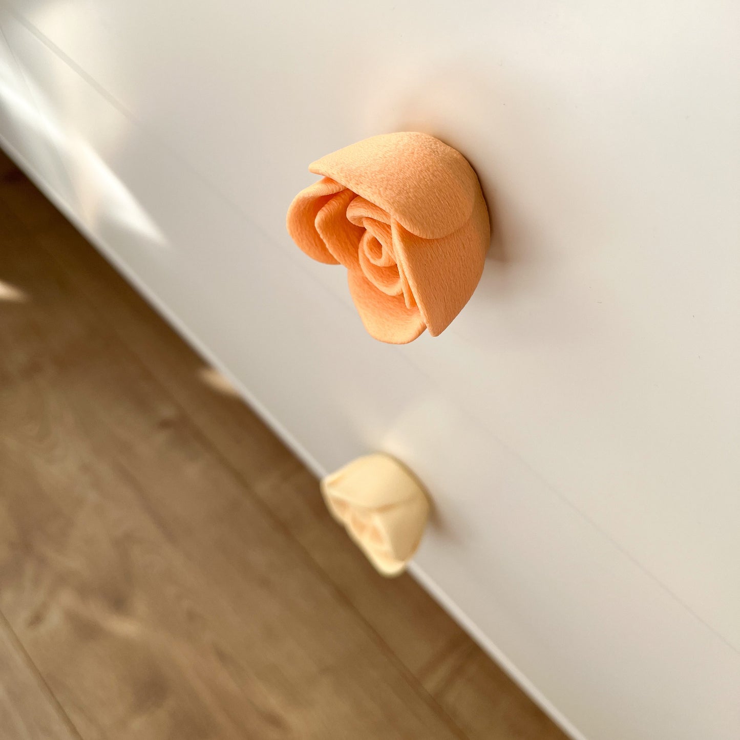 Möbelgriff Blüte für Kinderzimmer Kommode und Schrank | Griff für Hemnes Kommode |Wickelkommode Griff Babyzimmer | Schrank Möbelknopf Blüte