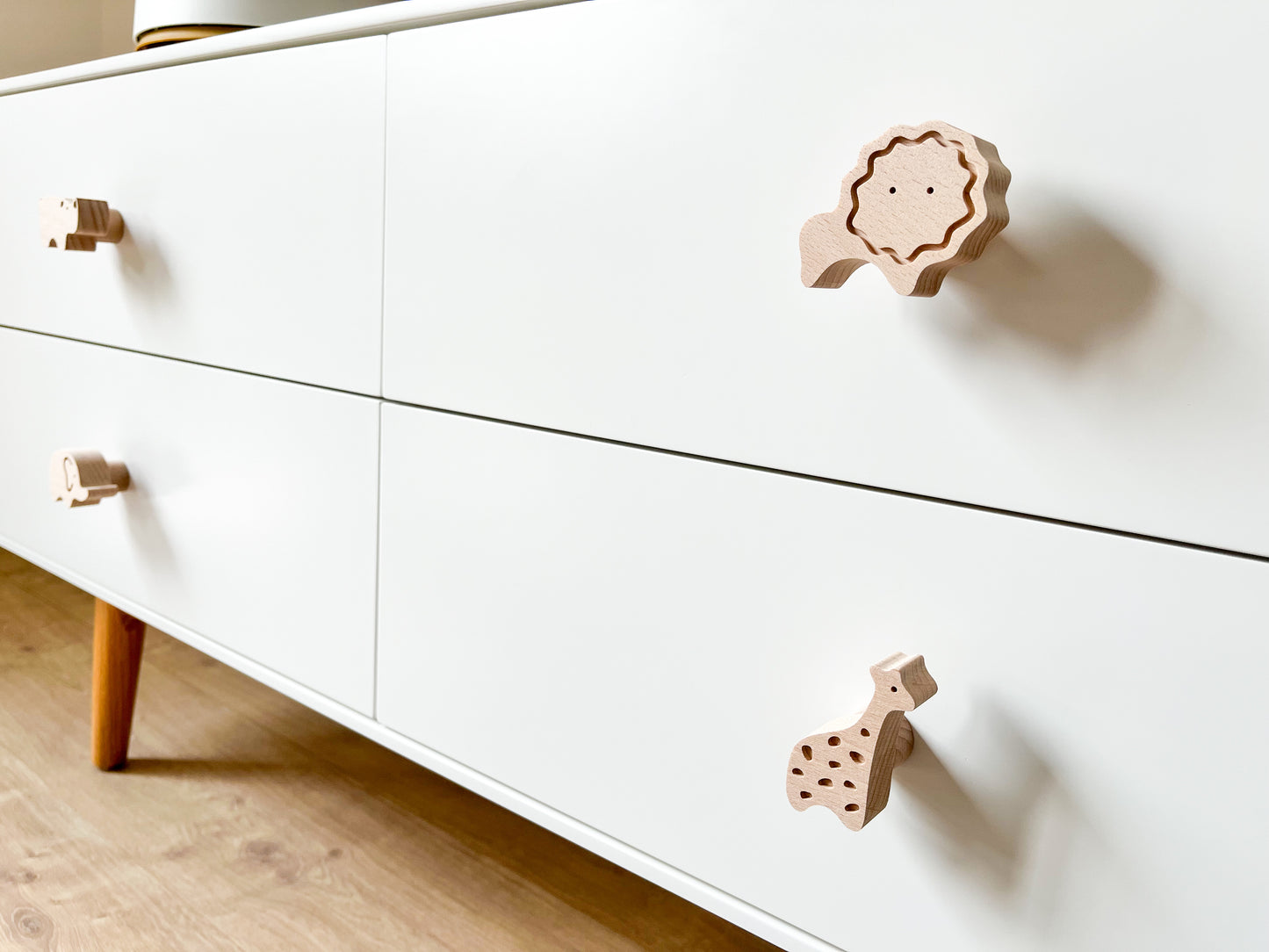 Möbelgriff Safari aus Holz für Kinderzimmer Kommoden und Schranktüren